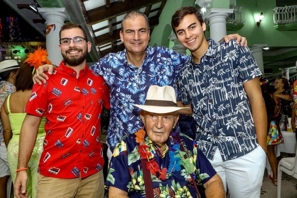 Davi, Alexandre, Raimundo E Lucas Sales