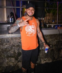 Ddf88e2d 71a1 4352 A550 53214c2efa8a 256x300