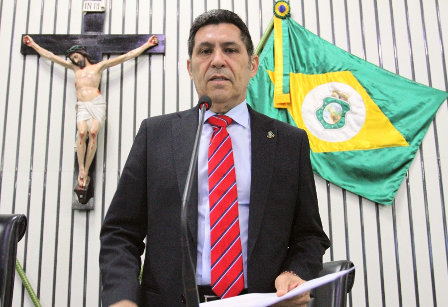 De Assis Diniz diz que Sarto e Elmano precisam fazer reconciliação institucional “para o bem de Fortaleza”