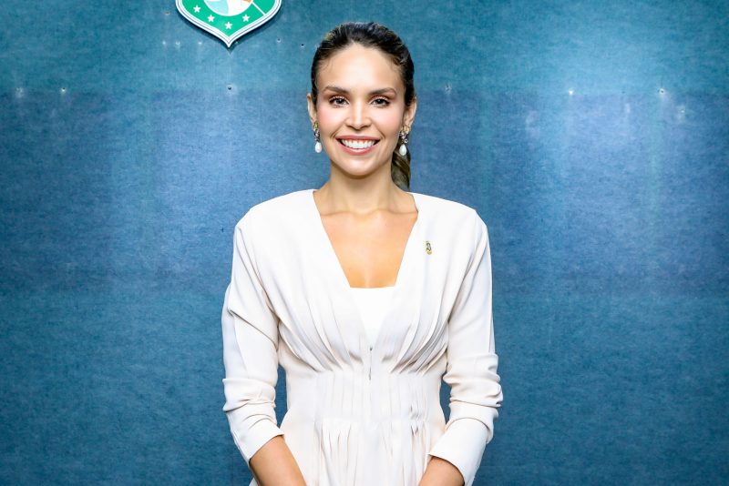 Sessão Solene - Parlamentares eleitos para a 31ª Legislatura tomam posse na Alece