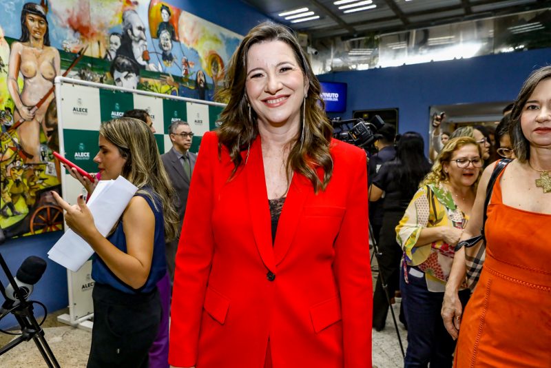 Sessão Solene - Parlamentares eleitos para a 31ª Legislatura tomam posse na Alece