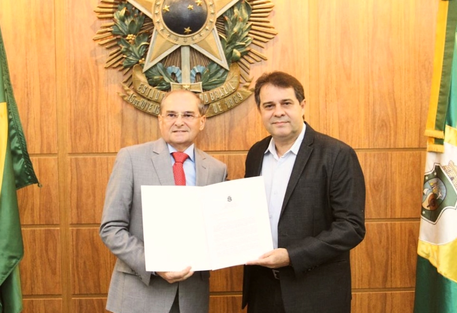 Evandro Leitão recebe do presidente do TJCE projeto de lei que agiliza e expande a produtividade do Judiciário cearense