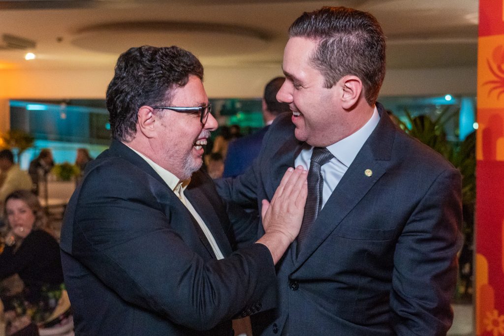 Eduardo Bismarck E Convidado (1)