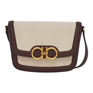Ferragamo apresenta nova Crossbody Bag Pre-spring 2023 Ferragamo apresenta nova Crossbody Bag Pre-spring 2023