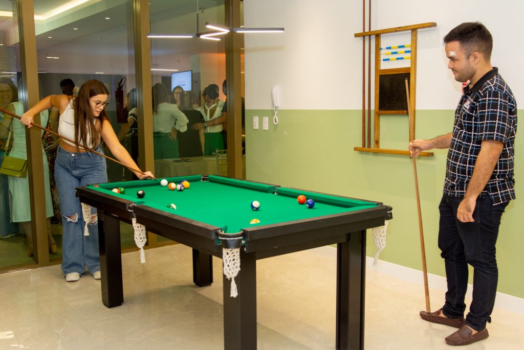 Giovana Pinheiro E Max Oliveira