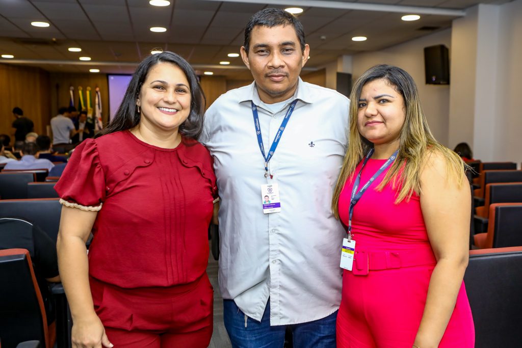 Gleiciane Fernandes, Claudio Bessa E Daniela Chaves