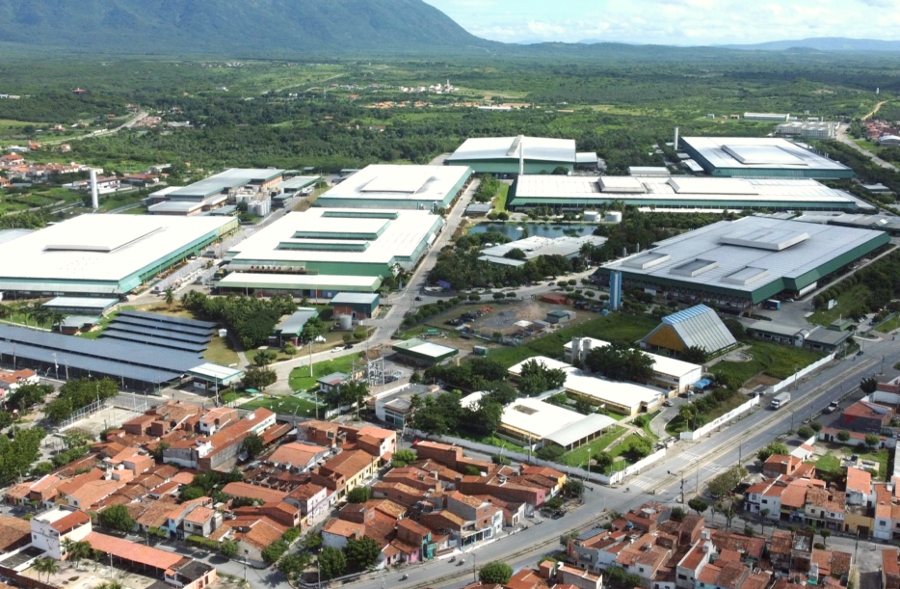 Com fábricas no Ceará, lucro da Grendene salta 13,2% em 2022