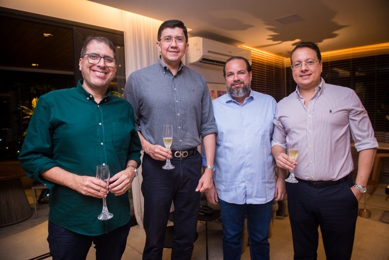 Petit Comité - Fernando Novais abre as portas do seu elegante endereço para o primeiro jantar do ano da Confraria Amis & Vins