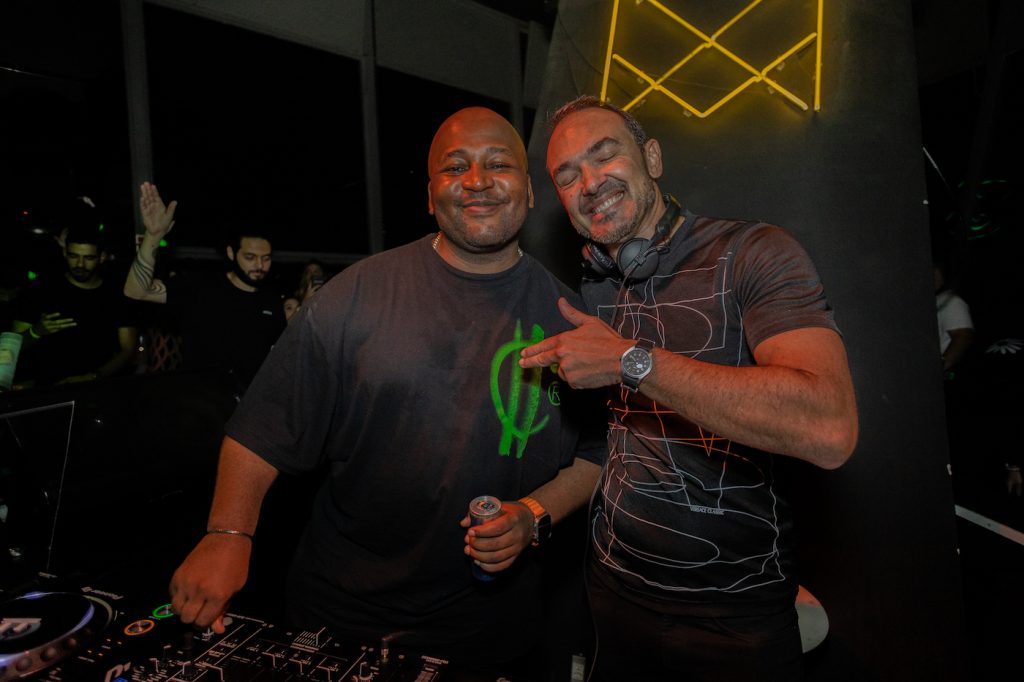 Kasango E Bruno Menezes 13