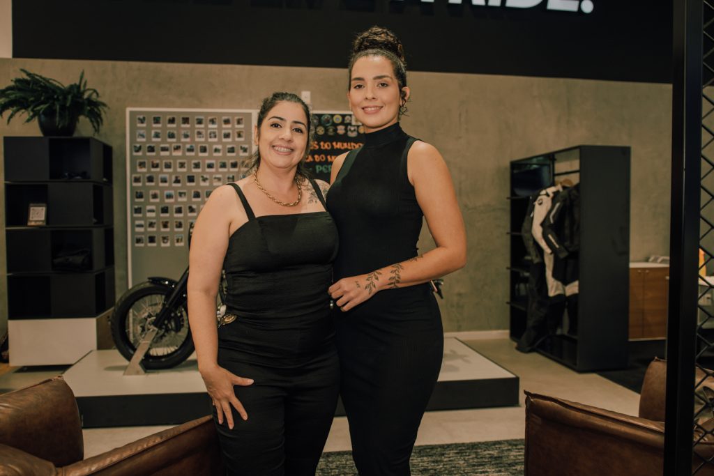 Kenya Sawa E Juliana Lima