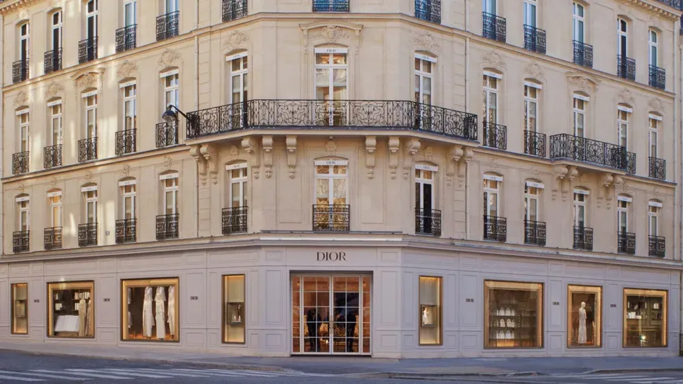 Nova suíte da Dior em Paris tem diária de R$ 112 mil