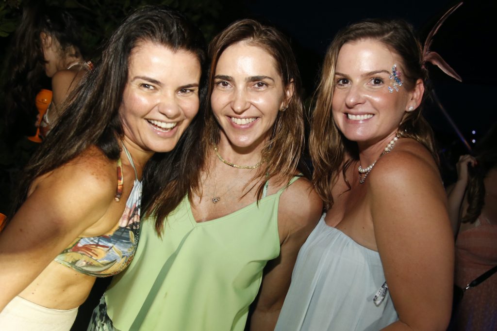 Lara Sisnando, Karina De Castro E Elen Araújo