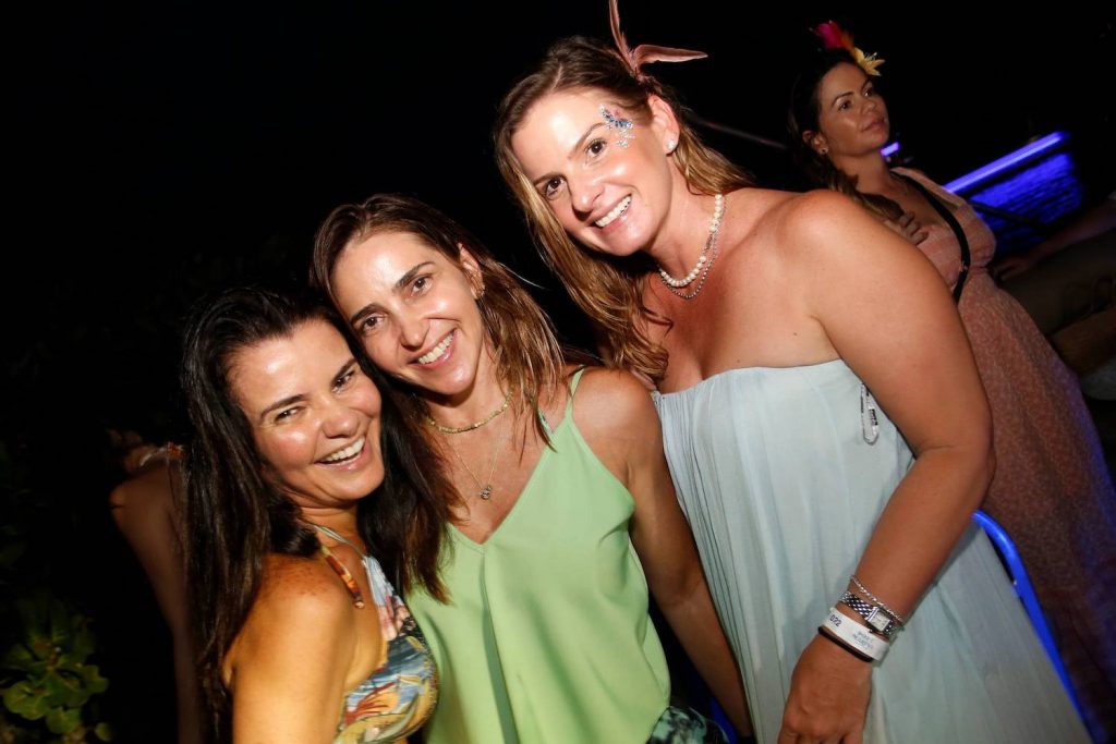 Lara Sisnando, Karina De Castro E Elen Araújo