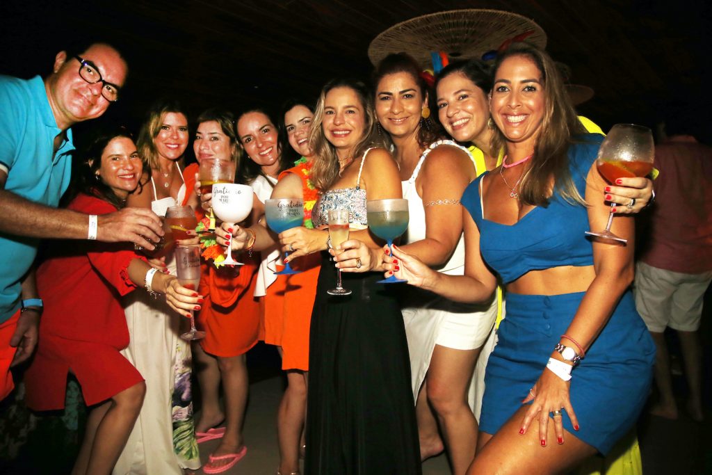 Leo E Marina Albuquerque Com Amigas 2