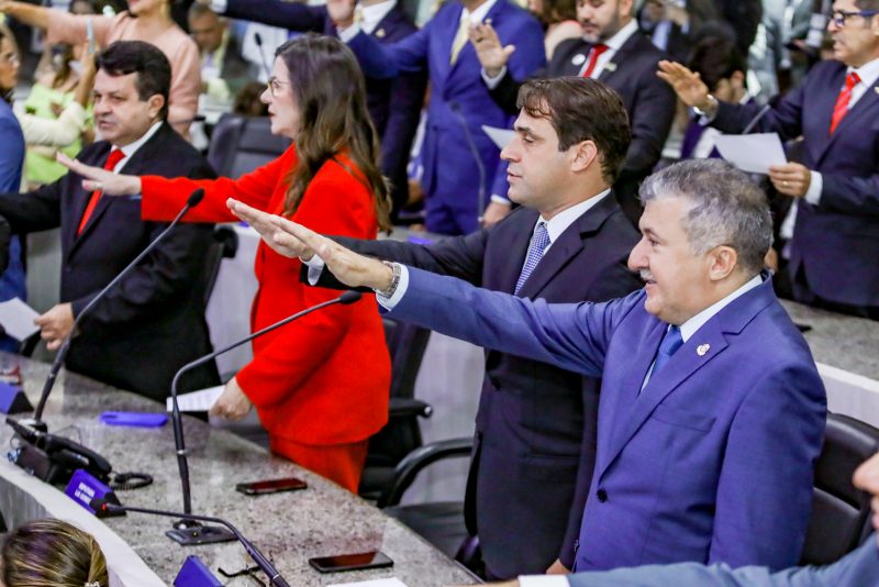 Sessão Solene - Parlamentares eleitos para a 31ª Legislatura tomam posse na Alece