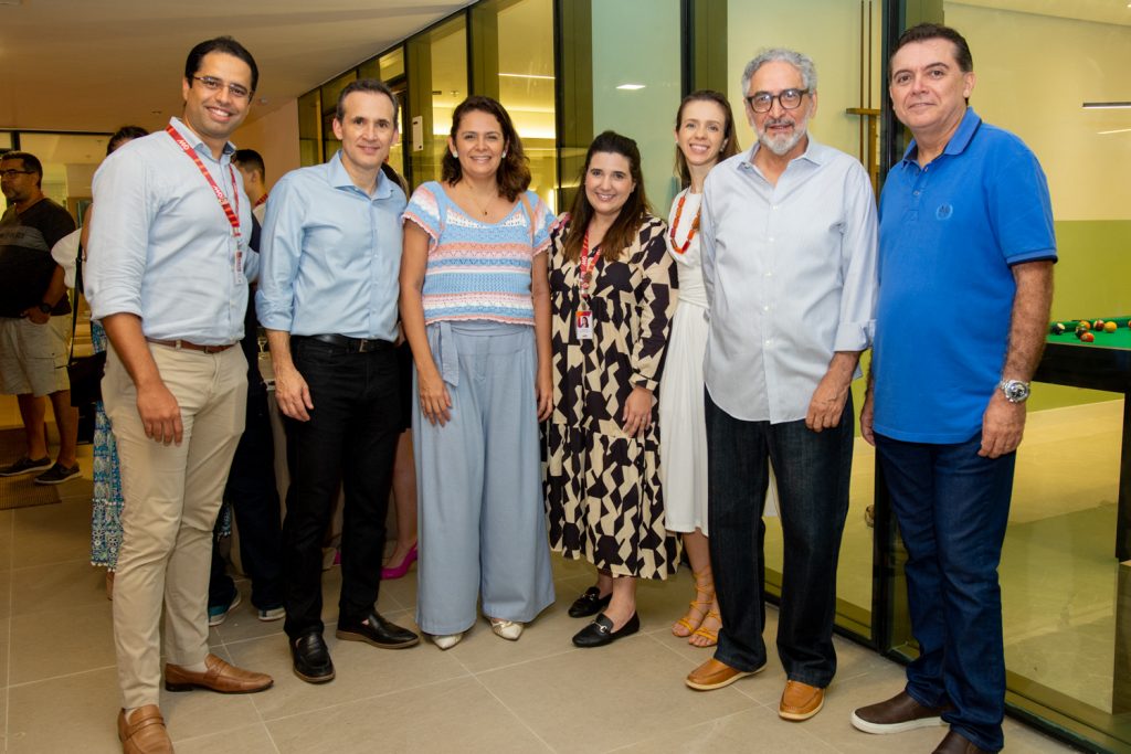 Mauro Machado, Fernando Amorim, Fernanda Souza, Camilla Maia, Camila Thieme, Osvaldo Souza E Augusto Cesar