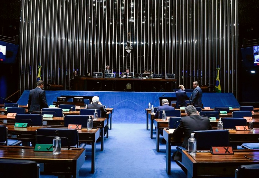 Senado elege a sua Mesa Diretora, mas ausência de uma mulher gera protestos