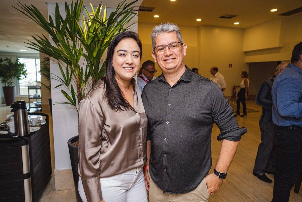 Natalia Mesquita E Mozart Farias