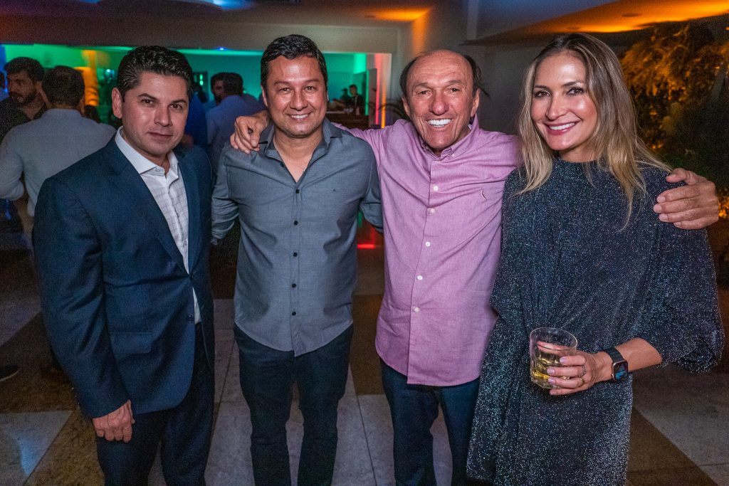 Pompeu Vasconcelos E Amigos (14)