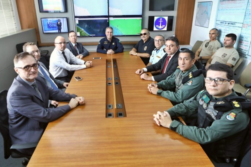 Segurança Pública - Capitão de Mar e Guerra, Anderson Valença, realiza reunião estratégica para coibir assaltos a veleiros