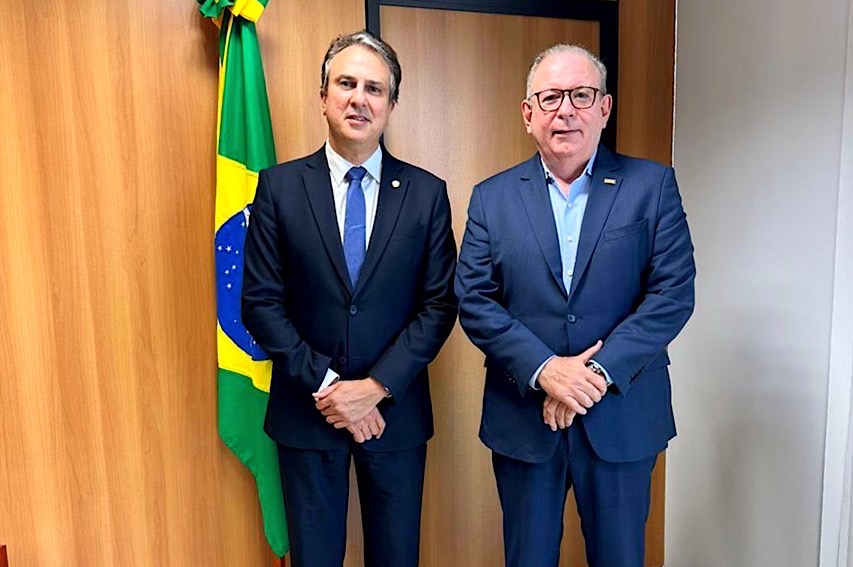 Ricardo Cavalcante encontra Ministro da Educação, Camilo Santana, durante visita à Brasília