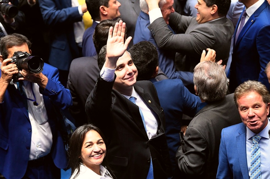 Rodrigo Pacheco reeleito presidente do Senado e novos senadores tomam posse