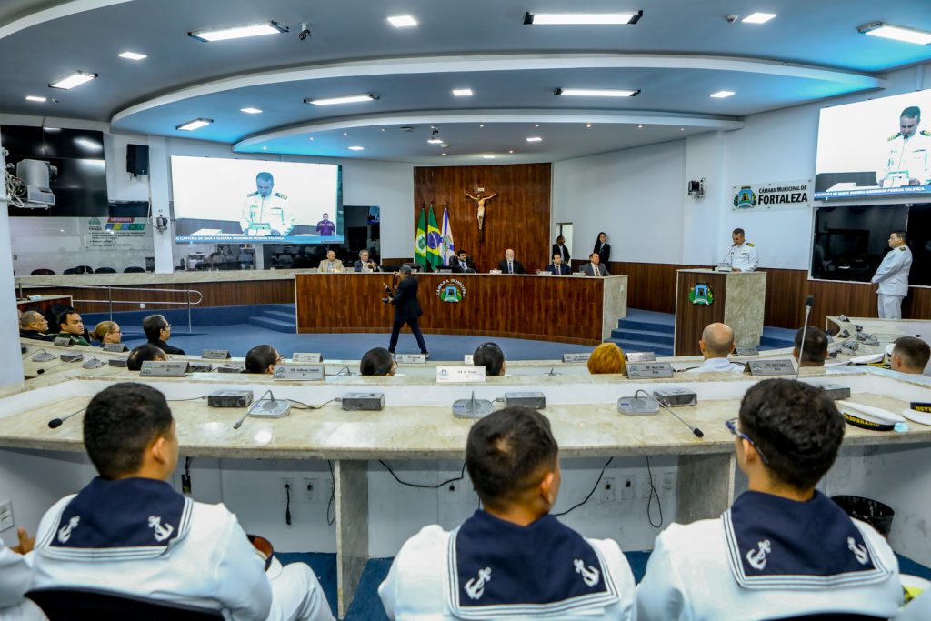 Titulo Cidadao Honorario De Fortaleza Ao Cap De Mar E Guerra Valença (1)