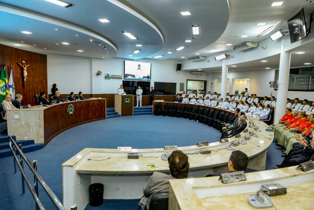 Titulo Cidadao Honorario De Fortaleza Ao Cap De Mar E Guerra Valença (6)