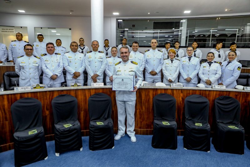 Reconhecimento - Capitão de Mar e Guerra, Anderson Valença, recebe título de cidadão honorário de Fortaleza