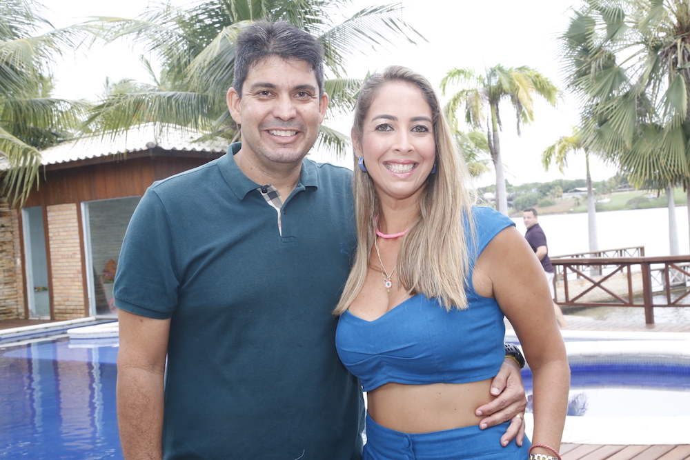 Victor E Raquel Ferreira