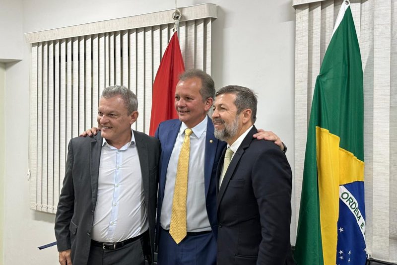 Novo comando - André Figueiredo assume a presidência nacional do PDT