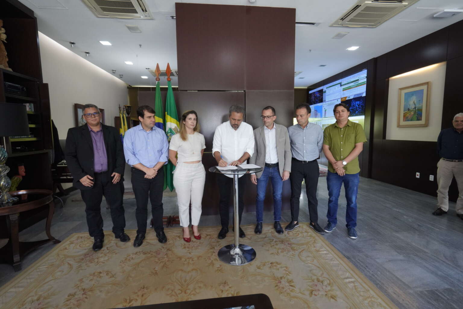 Ceará concede incentivo para maior produtora de acerola orgânica do Brasil Ceará concede incentivo para maior produtora de acerola orgânica do Brasil