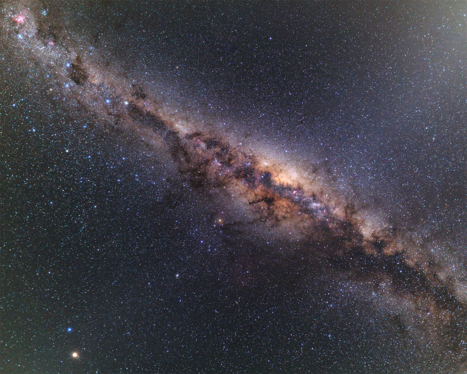Planetário Rubens de Azevedo segue com cursos gratuitos de Astronomia em março