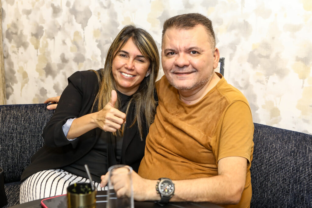 
				Aguaira Aguiar e Omar Albuquerque 
				