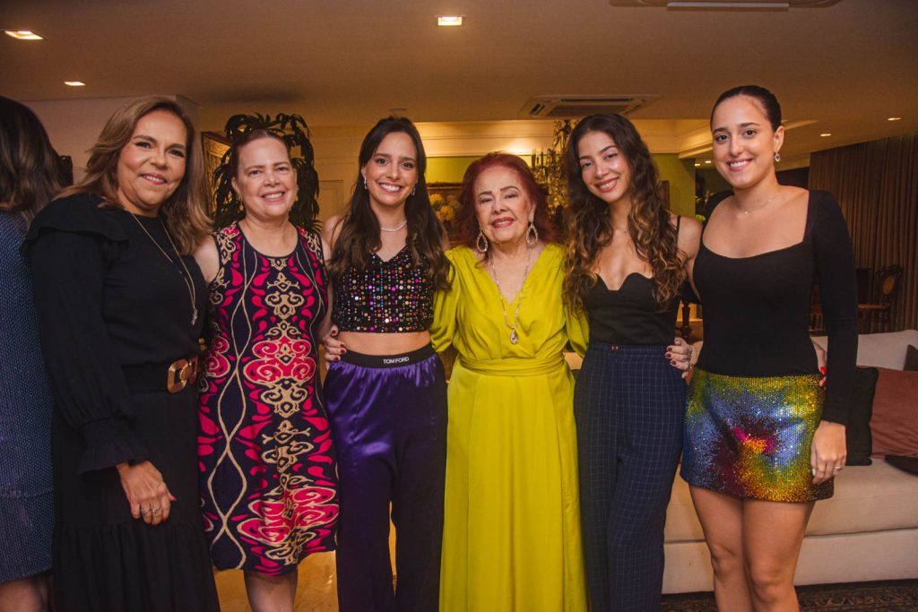 Ailza Ventura, Isabela Fonseca, Gabriela Fonseca, Itala Ventura, Maria Ventura E Rafaela Fonseca
