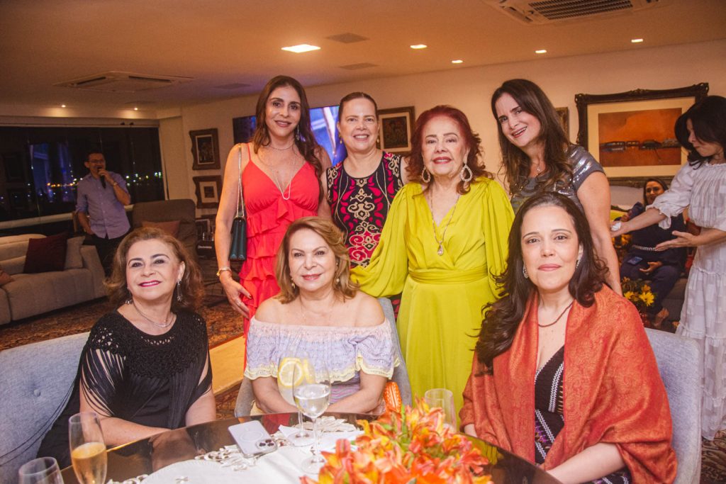 Alexandra Rolim, Cris Farias, Iracema Do Vale, Isabela Fonseca, Itala Ventura, Adriana Bezerra E Germana Carvalho