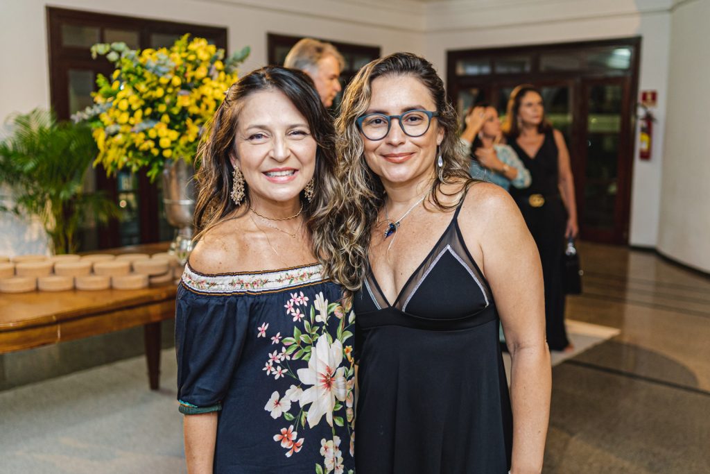 Ana Carla Colares E Isabelita Aragão