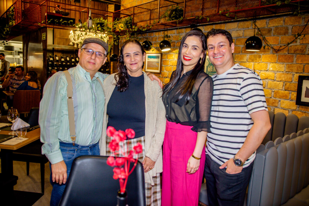 Ana Cristina E Kilmer Castelo Branco, Silvia Almeida E Elton Vieira