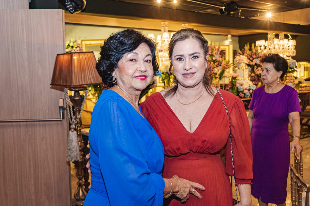 Ana Martis E Suzi Carvalho