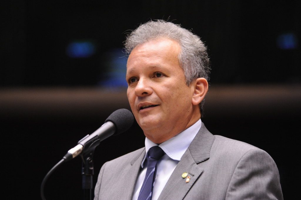 Após crítica ao Acquário, André Figueiredo faz elogio a Cid Gomes: “um dos melhores gestores que o Ceará já teve”