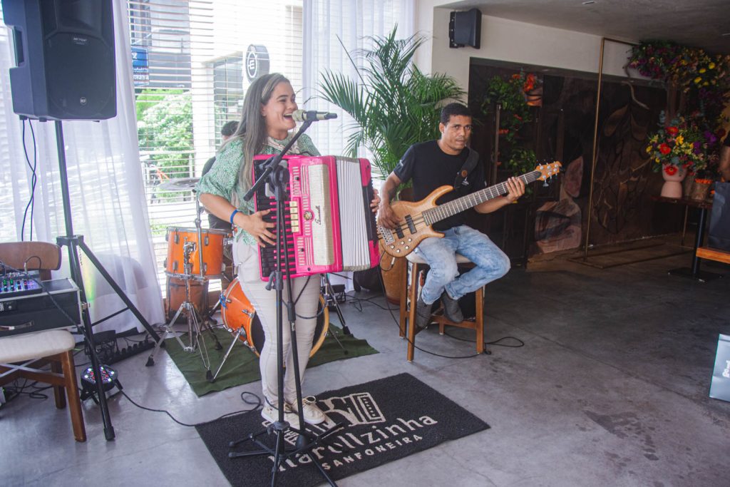 
				Aniversário Adriana Praxedes 
				