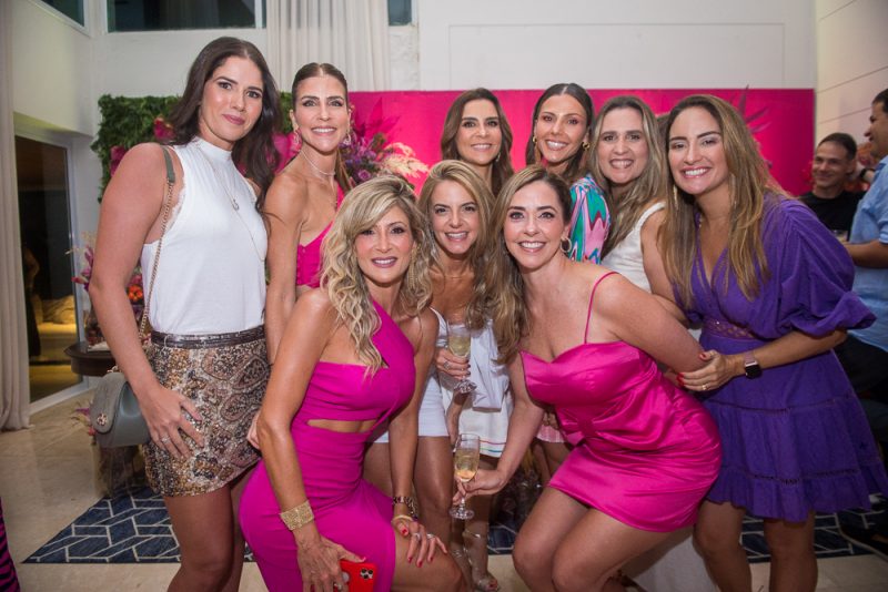 De repente...40 - Ângela Martin arma uma festança para marcar sua estreia nos 40