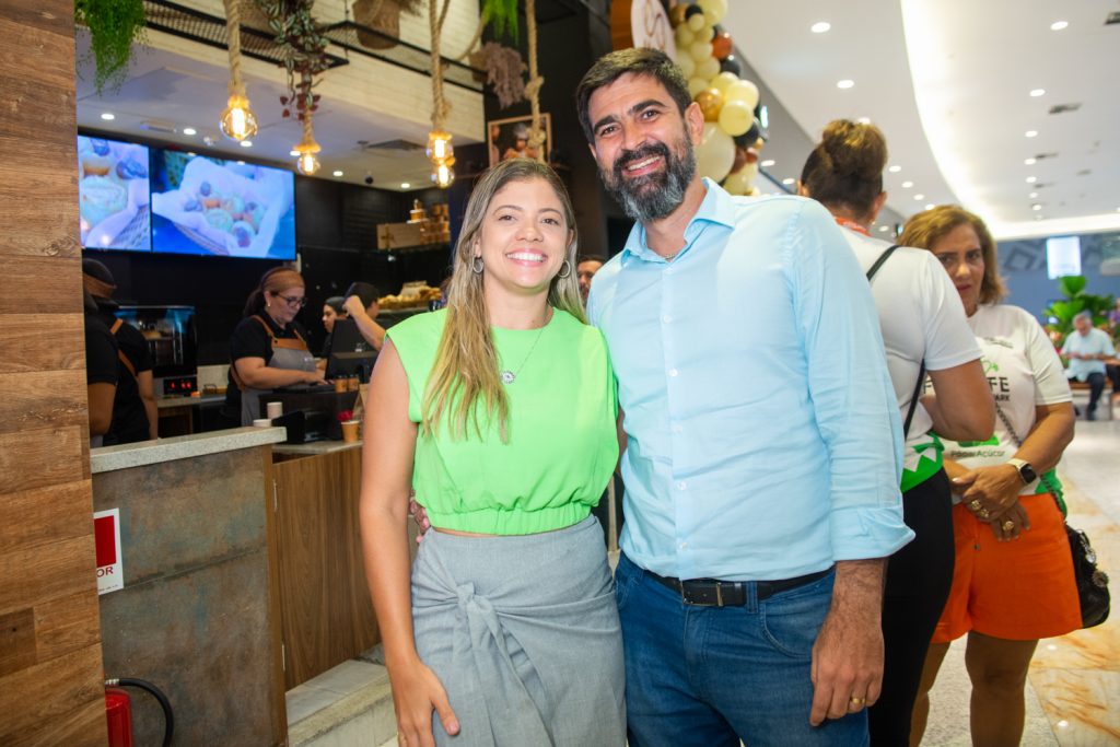 Anne Fayna E George Chaves