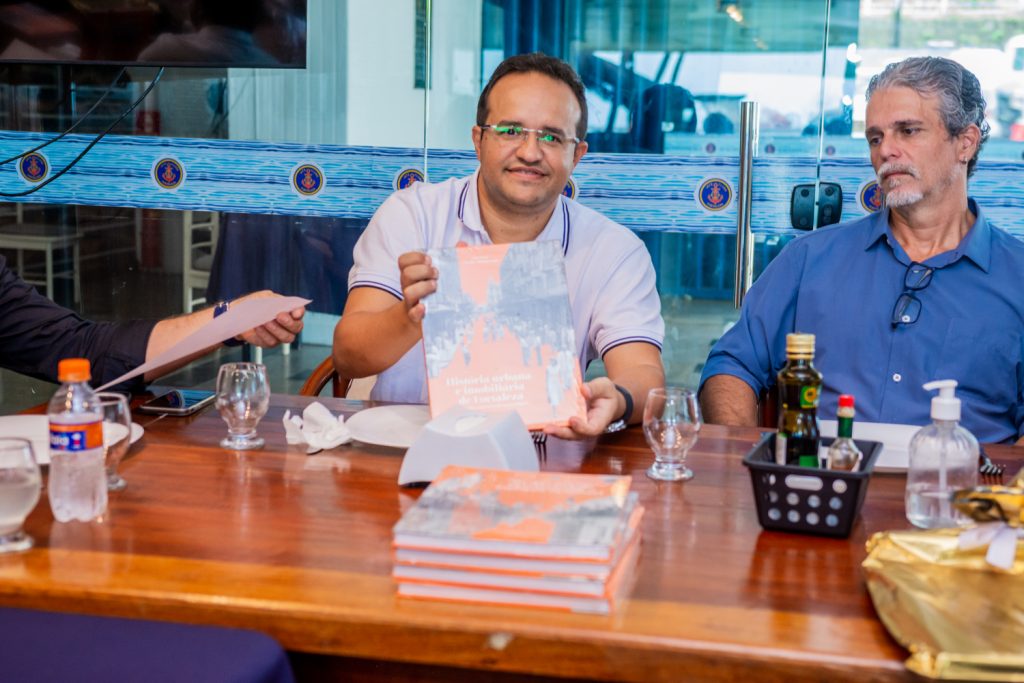 Átila Câmara E Leonardo Castelar