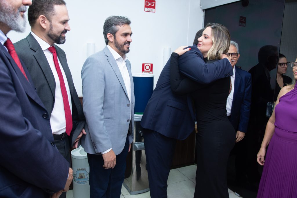 Augusta Brito Recebe Medalha Boticário Ferreira (1)