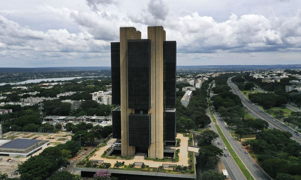 Copom define nesta quarta-feira taxa básica de juros