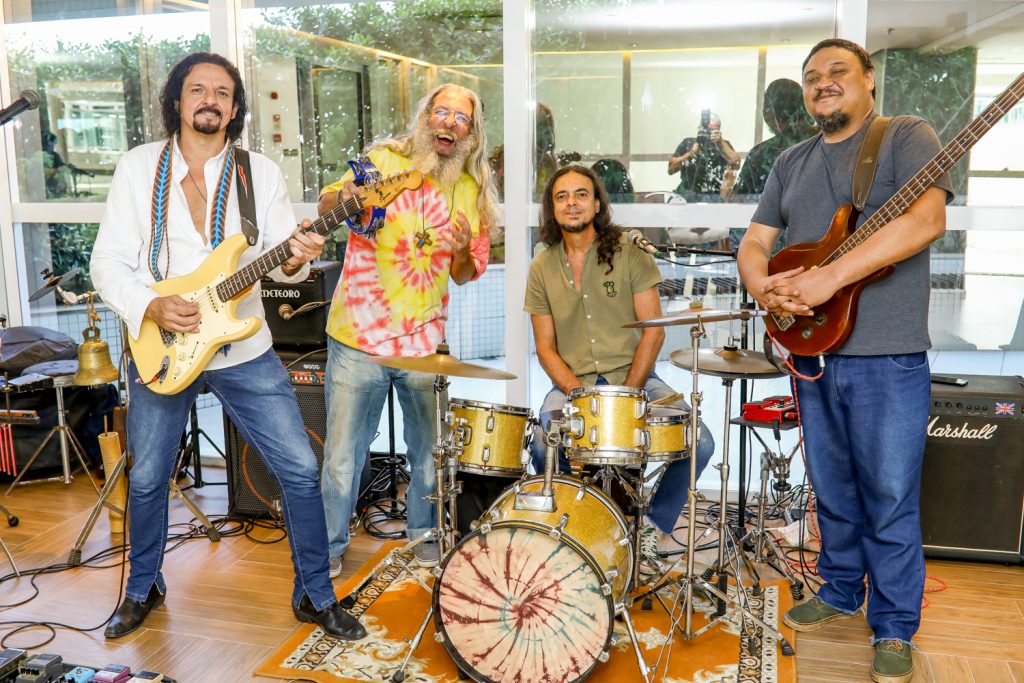 Banda Renegados Alem Dos Rotulos (1)