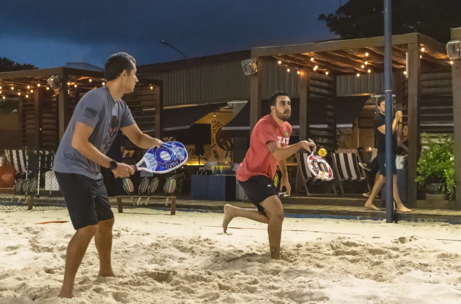 4º Torneio de Beach Tennis reforça a parceria da EZZE e ABC Brasil Corretora