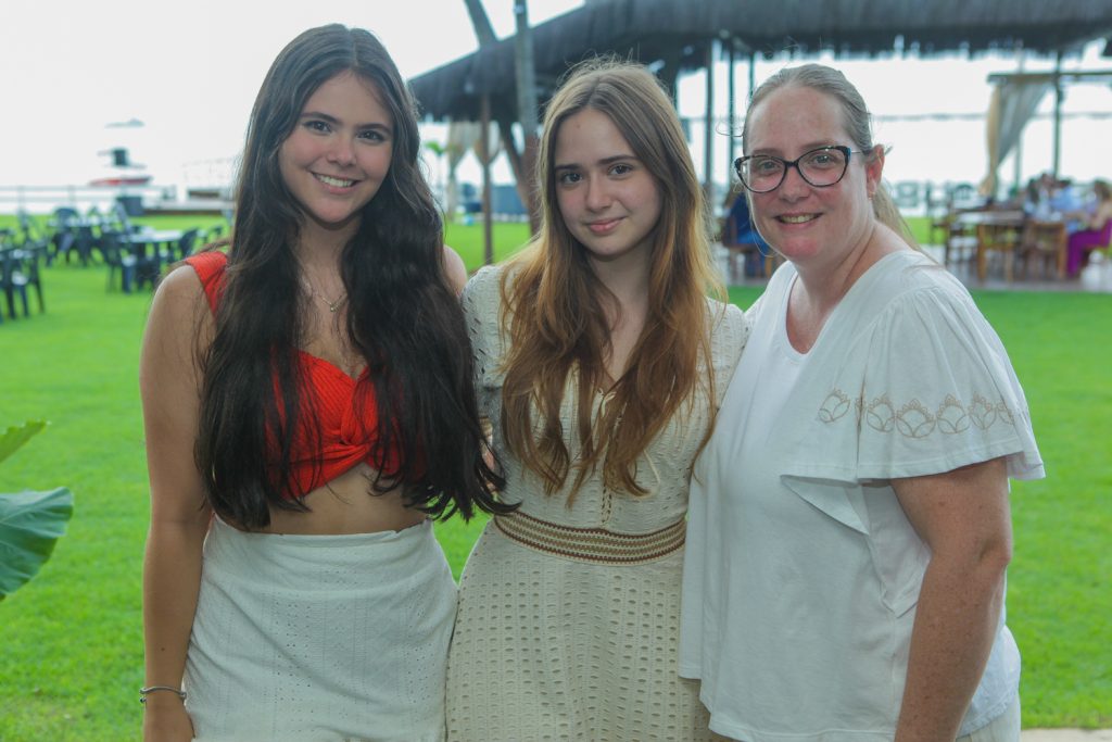 Beatriz Marjore, Mariah E Erika Marmelstein (2)