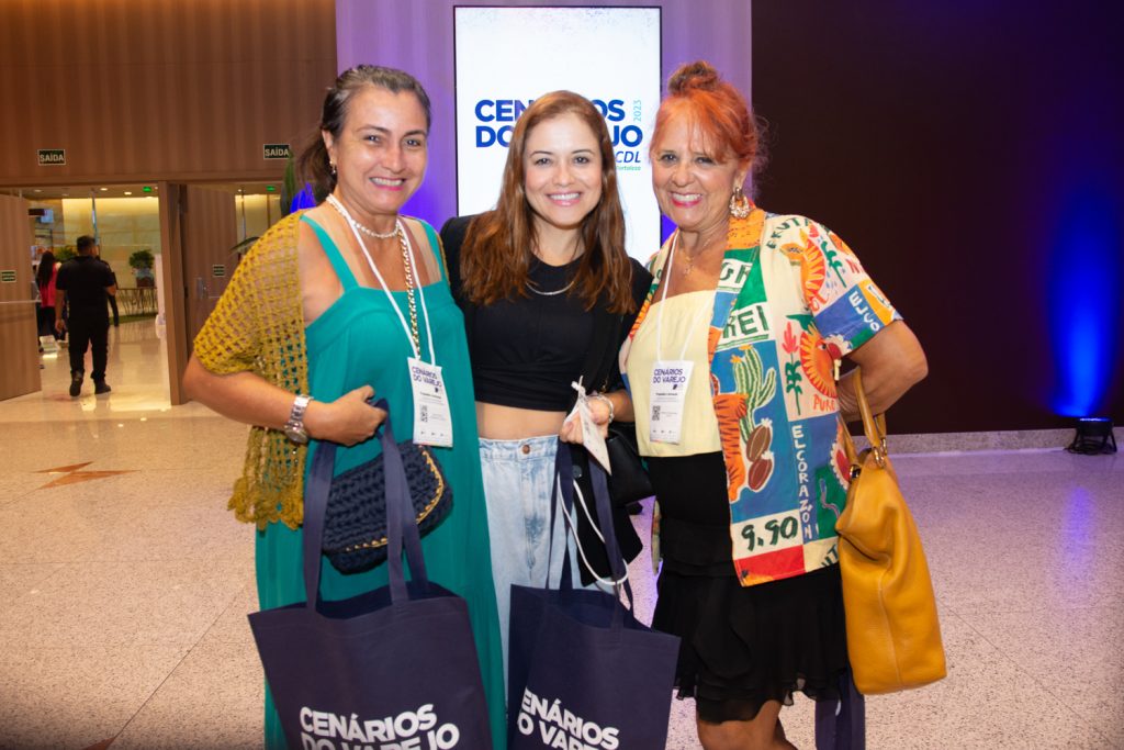 
				Bia Jordão, Vívian Fermanian e Fátima Duarte   
				